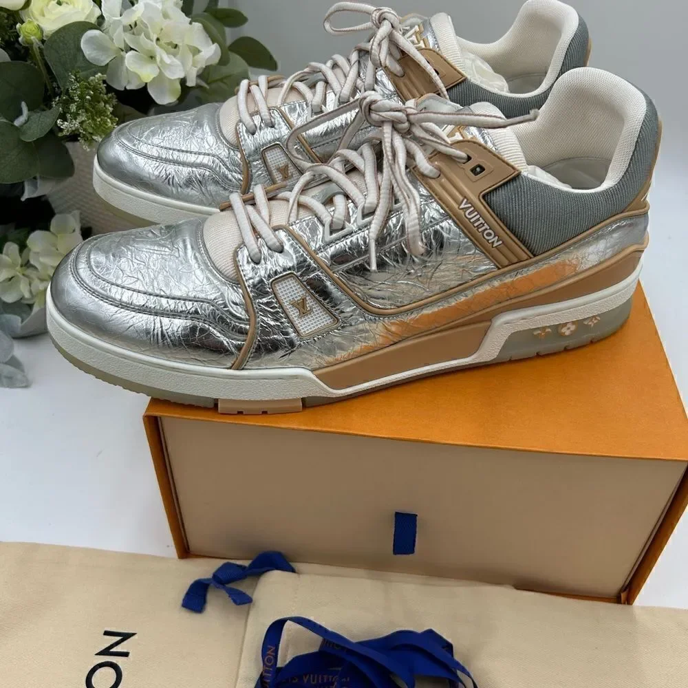 Louis Vuitton comes original